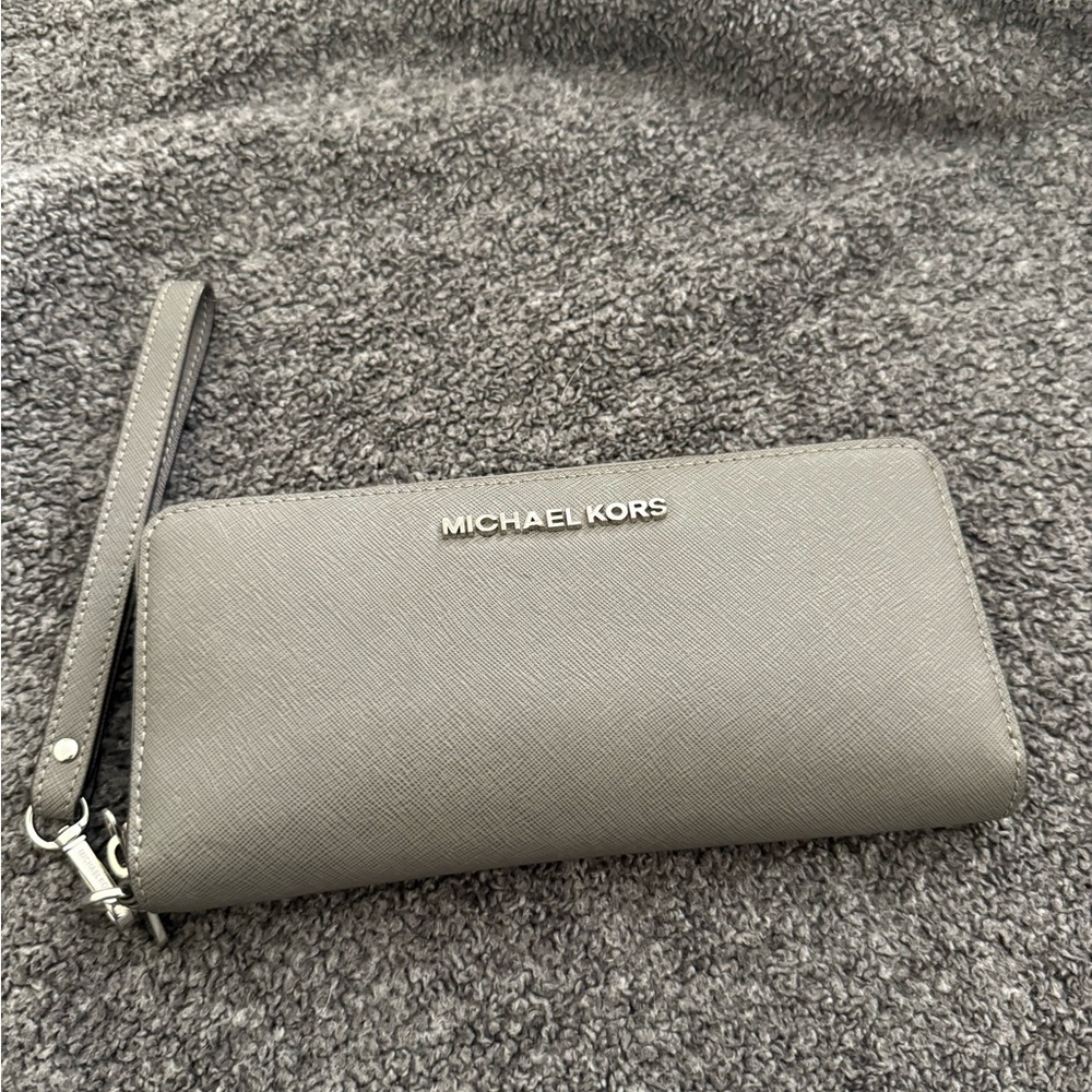 Michael Kors Charcoal Wristlet